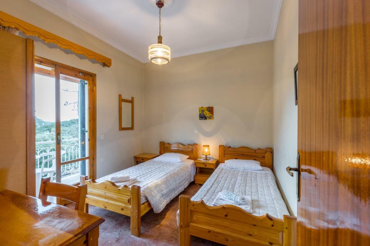 פאלאוקסטריצה Villa Maria Makri מראה חיצוני תמונה